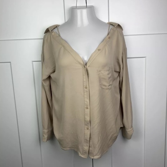 THEORY MEDIUM 100% Silk Tamalee Button Shirt Blouse Beige Office Siren - Picture 1 of 11